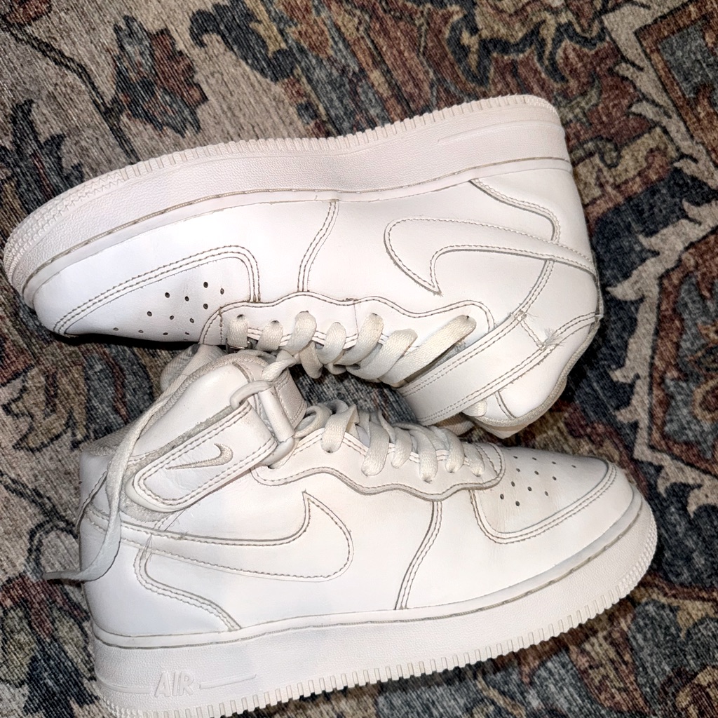 Nike White Women's Sneakers Only Been Worn Once